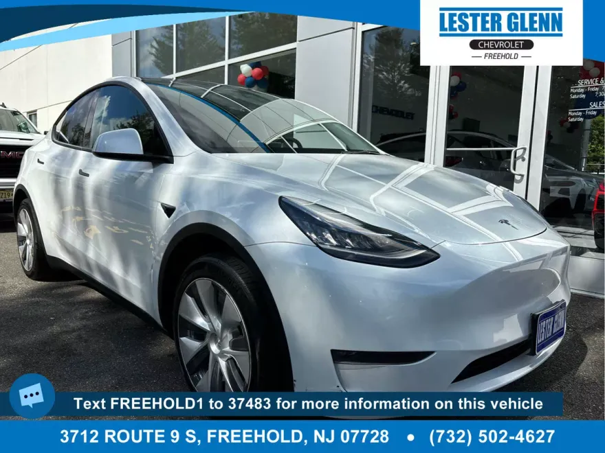 2023 Tesla Model Y Long Range photo 1