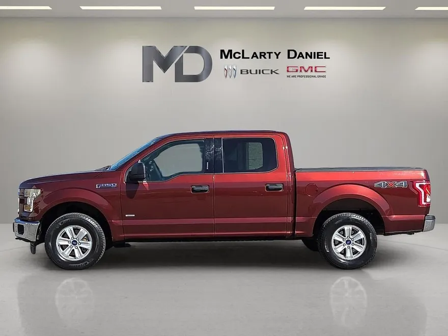 2017 Ford F-150 XLT photo 1