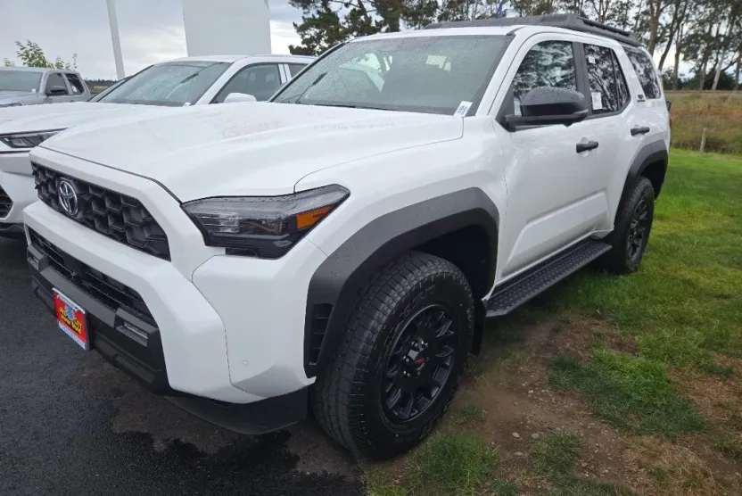 2025 Toyota 4Runner TRD Off-Road Premium photo 1
