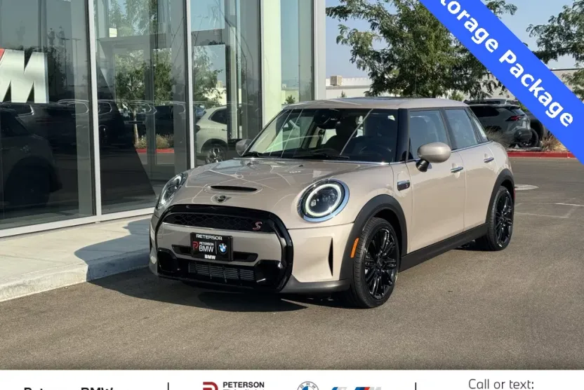 2024 Mini Cooper Hardtop S photo 1