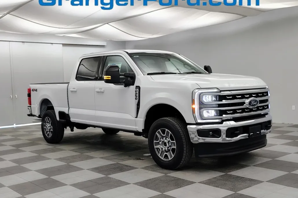 2026 Ford F-250 Lariat photo 1