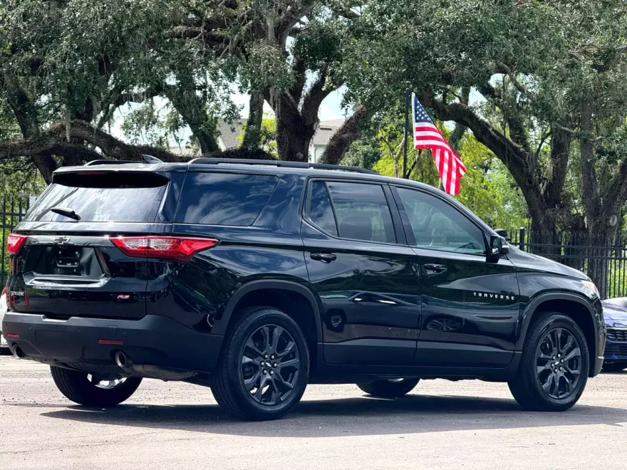 2020 Chevrolet Traverse RS photo 1