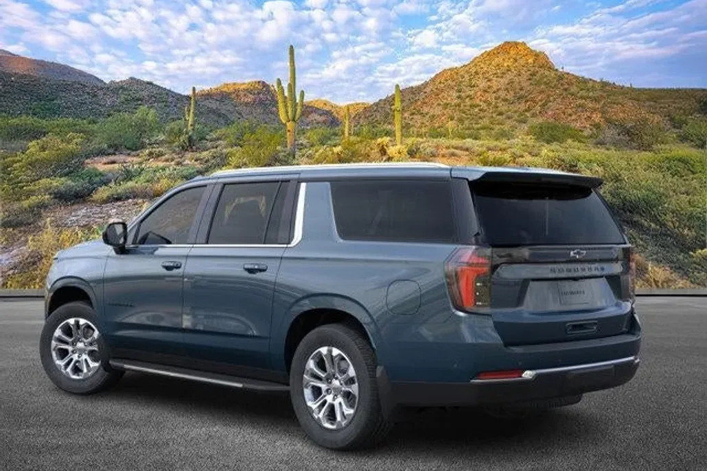 2025 Chevrolet Suburban LS photo 1