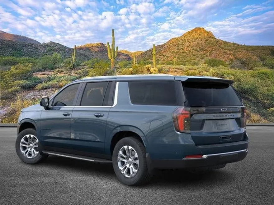 2025 Chevrolet Suburban LS photo 1