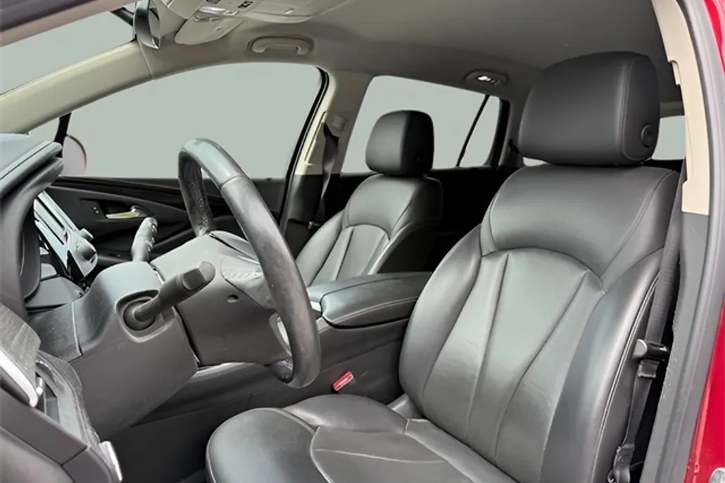 2019 Buick Envision Essence photo 1