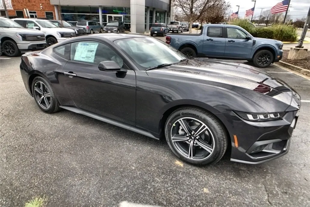 2024 Ford Mustang EcoBoost Premium photo 1