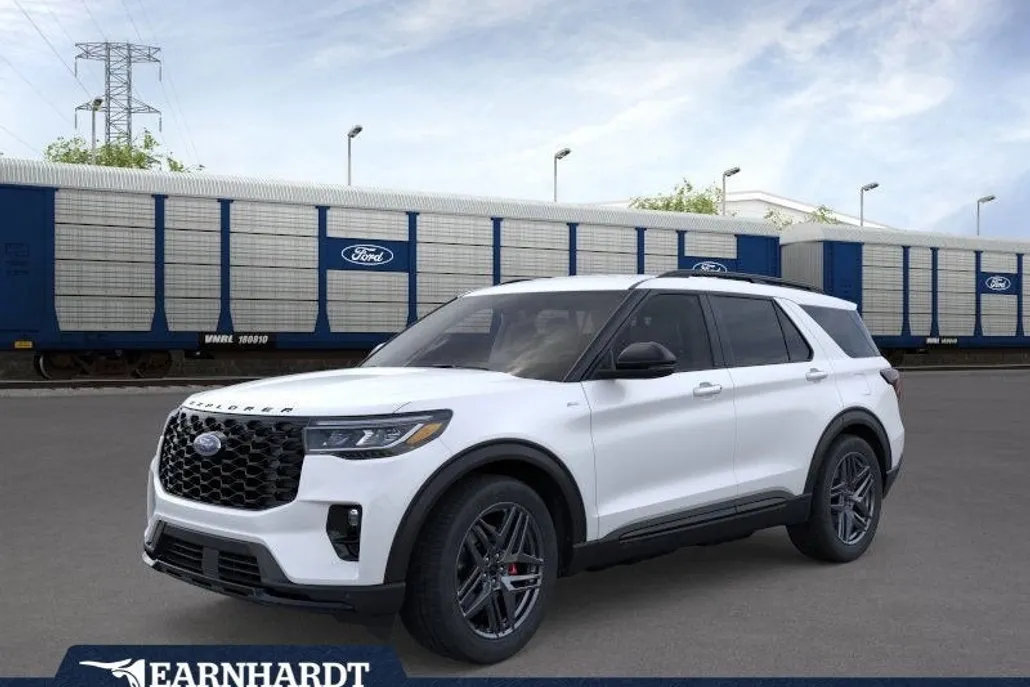 2025 Ford Explorer ST-Line photo 1