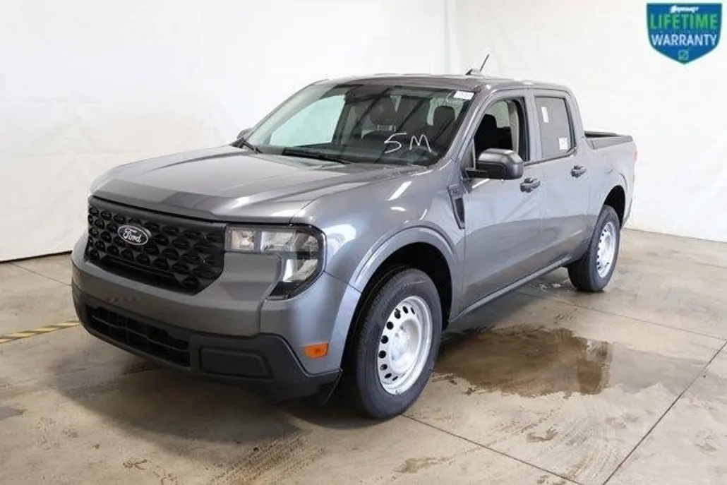 2025 Ford Maverick XL photo 1