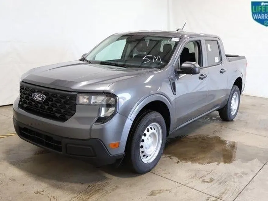 2025 Ford Maverick XL photo 1