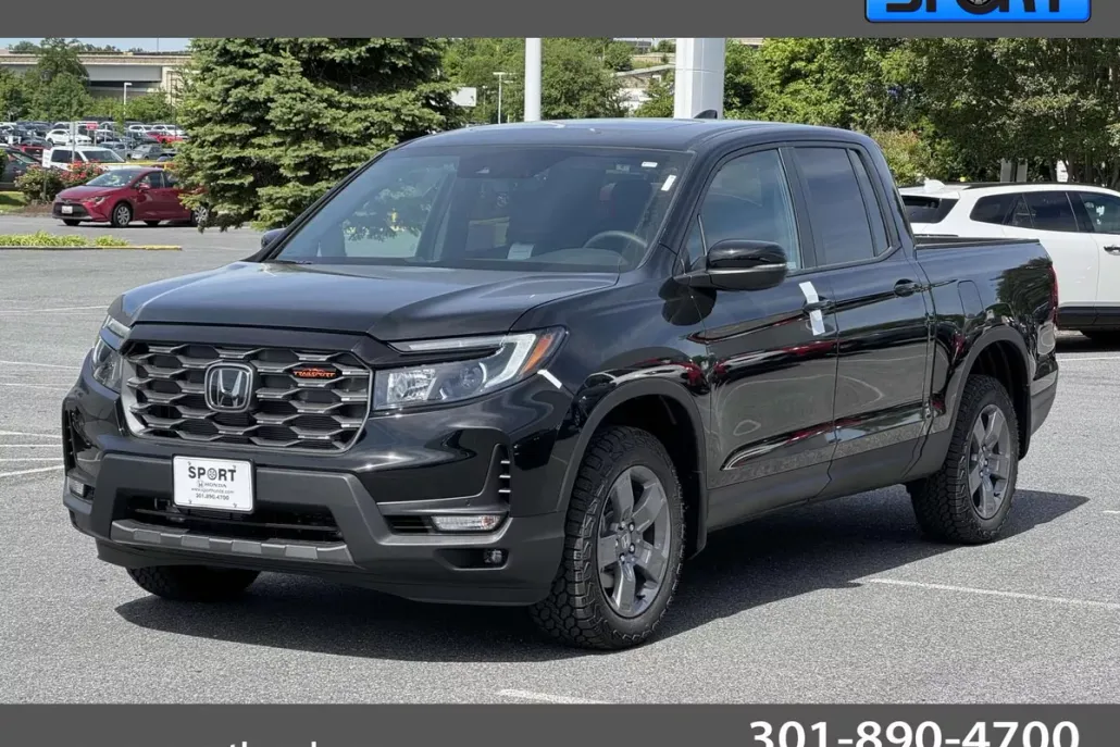2025 Honda Ridgeline TrailSport photo 1
