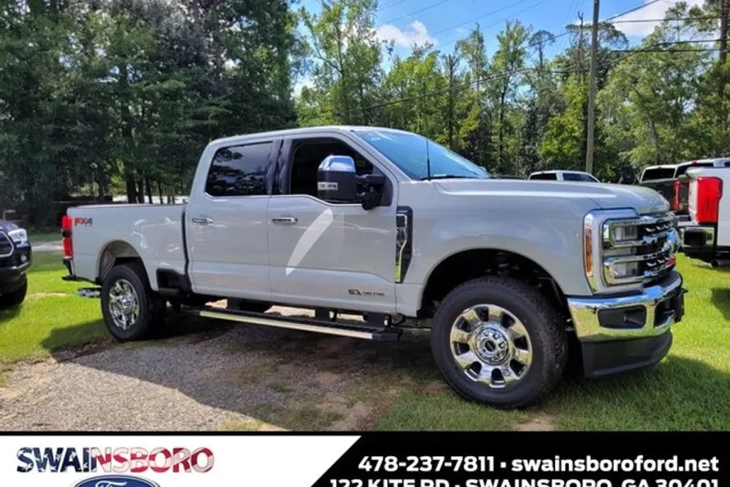 2025 Ford F-250 Lariat photo 1
