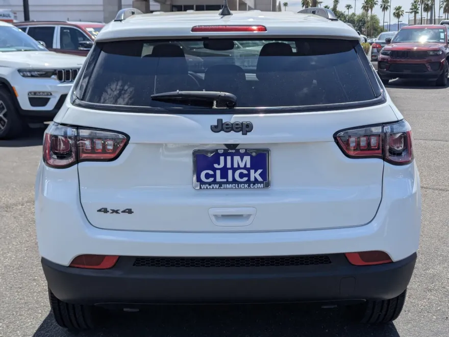 2025 Jeep Compass Latitude photo 1