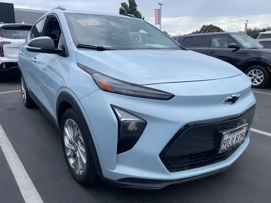 2022 Chevrolet Bolt EUV photo 1
