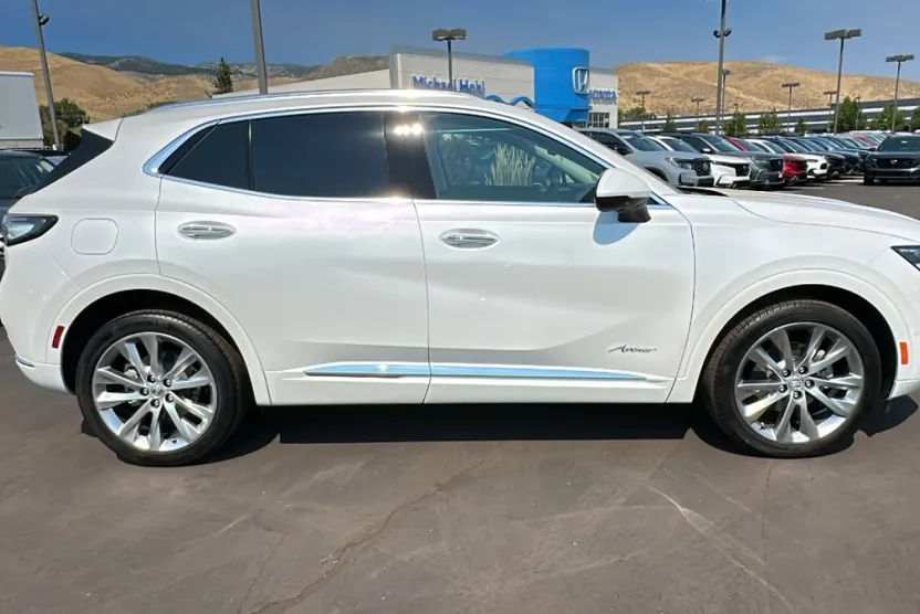 2023 Buick Envision Avenir photo 1
