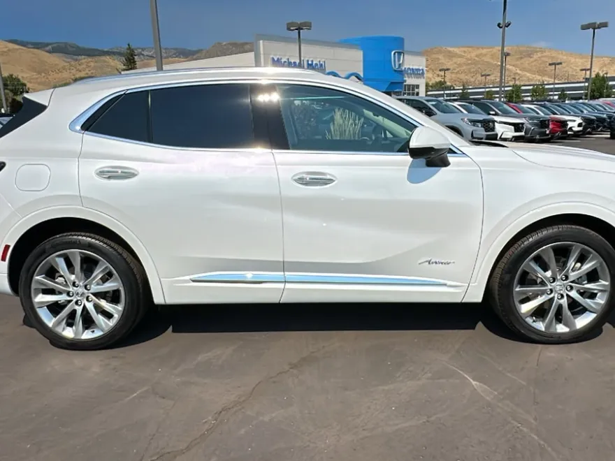 2023 Buick Envision Avenir photo 1