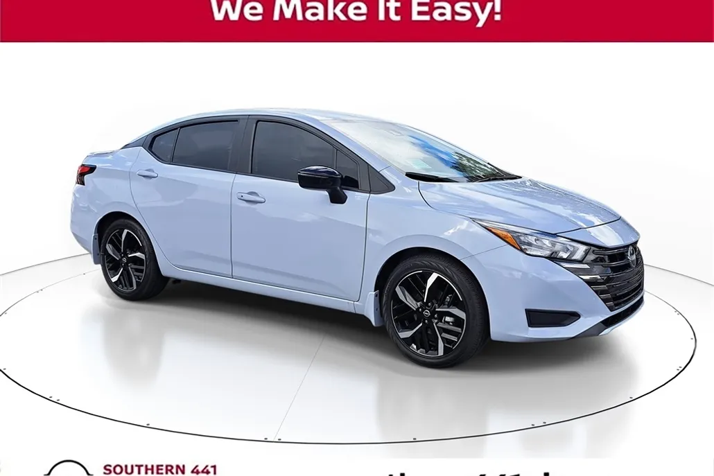 2025 Nissan Versa 1.6 SR photo 1
