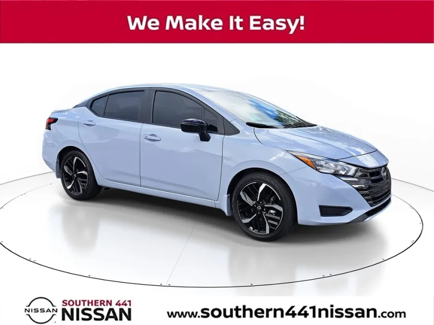 2025 Nissan Versa 1.6 SR photo 1