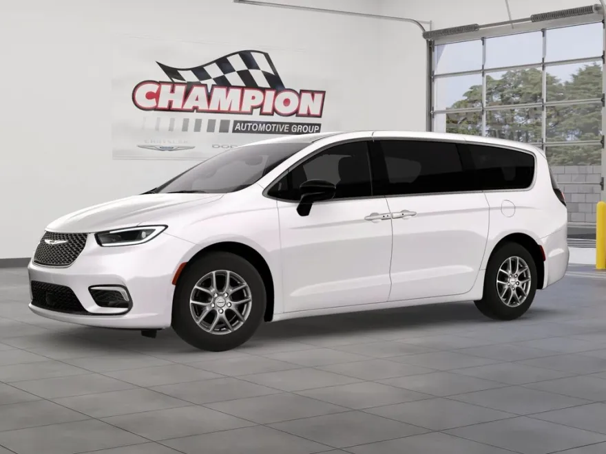 2026 Chrysler Pacifica photo 1