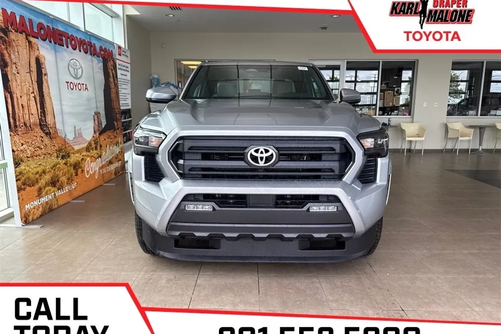 2025 Toyota Tacoma SR5 photo 1