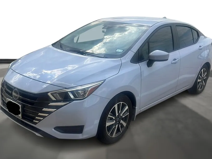 2024 Nissan Versa 1.6 SV photo 1