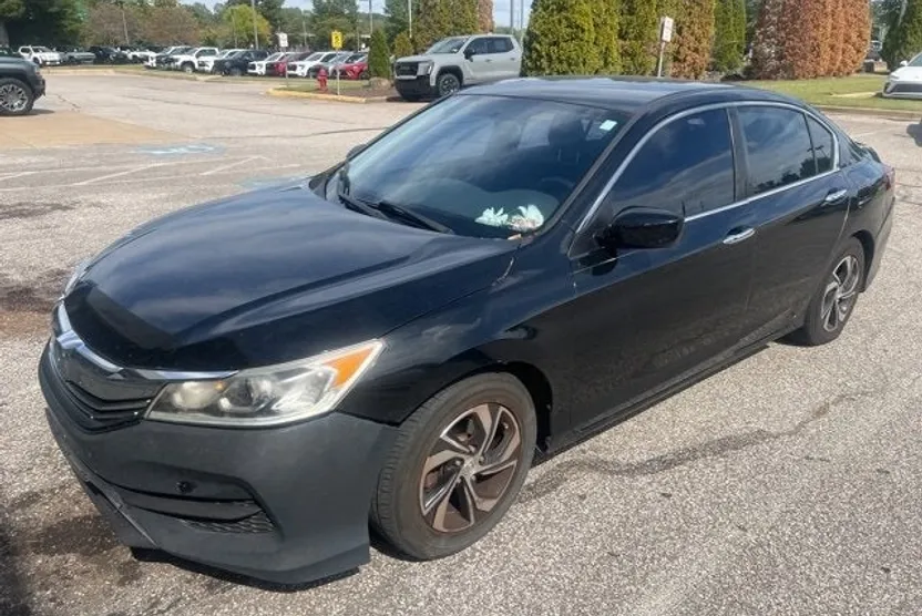 2017 Honda Accord LX photo 1