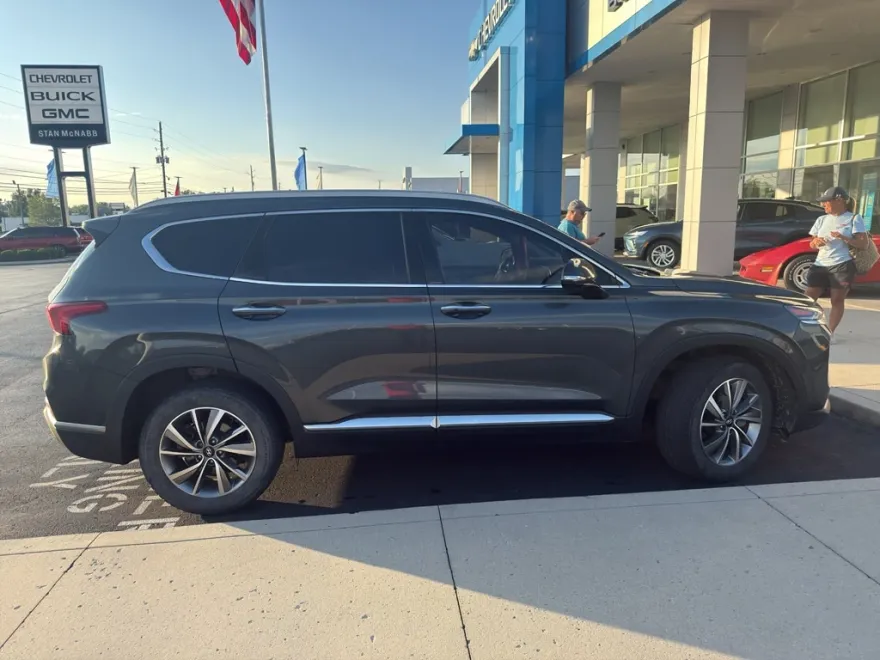 2020 Hyundai Santa Fe SEL photo 1
