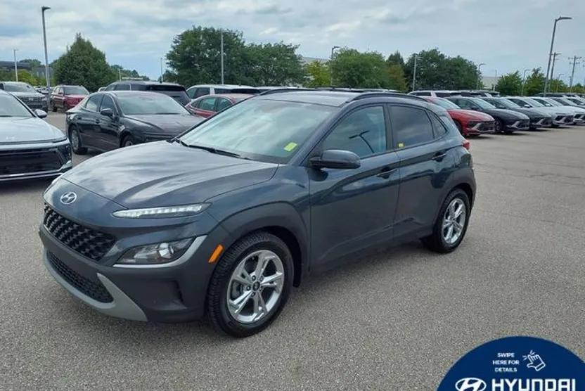 2022 Hyundai Kona SEL N Line photo 1