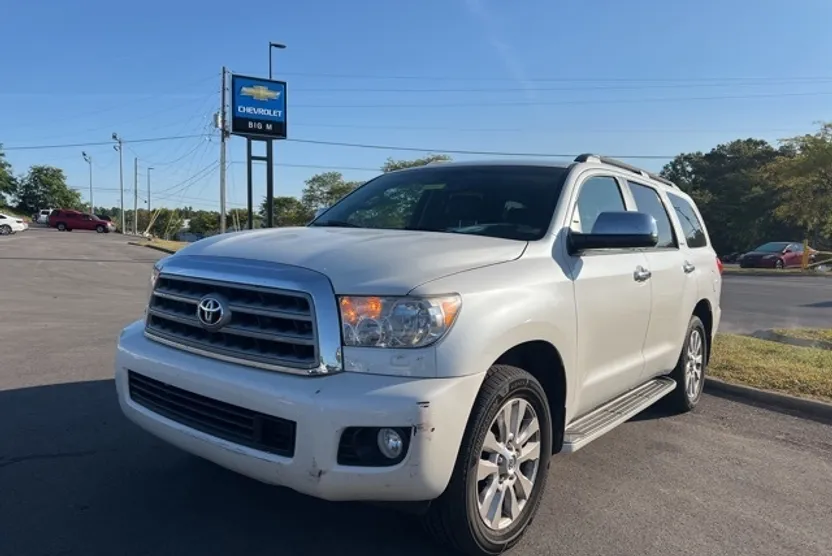 2017 Toyota Sequoia Platinum photo 1