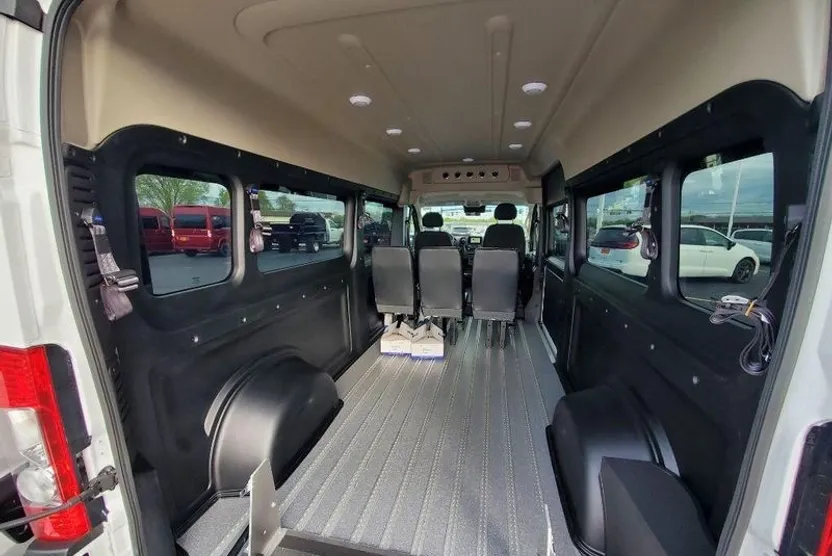 2023 Ram ProMaster 2500 Window Van photo 1