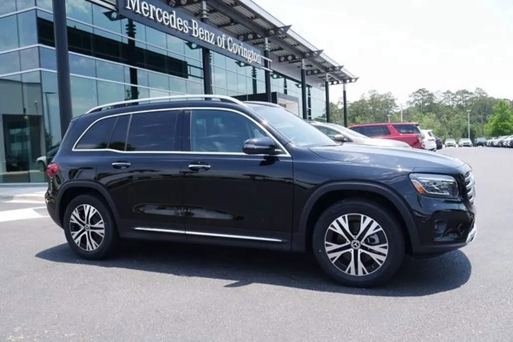 2025 Mercedes Benz GLB 250 photo 1