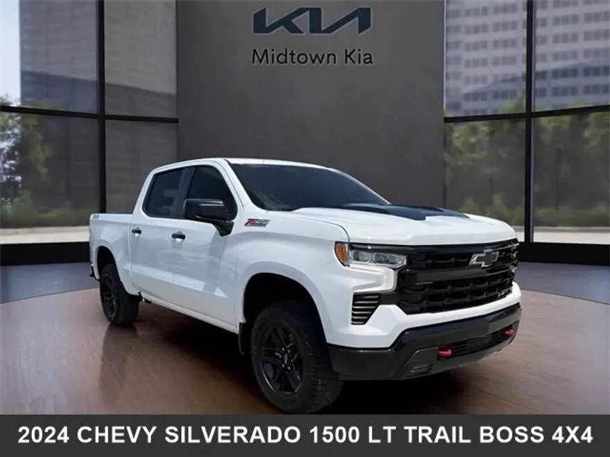 2024 Chevrolet Silverado 1500 LT Trail Boss photo 1