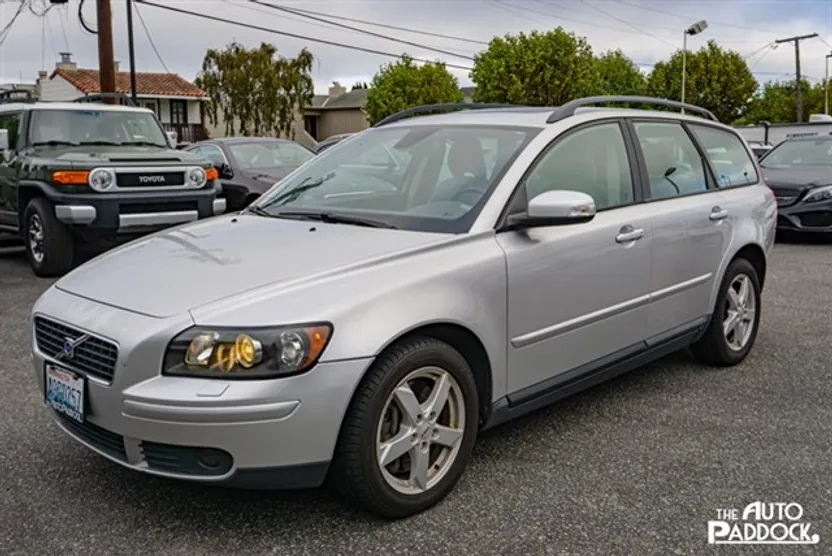 2007 Volvo V50 T5 AWD photo 1