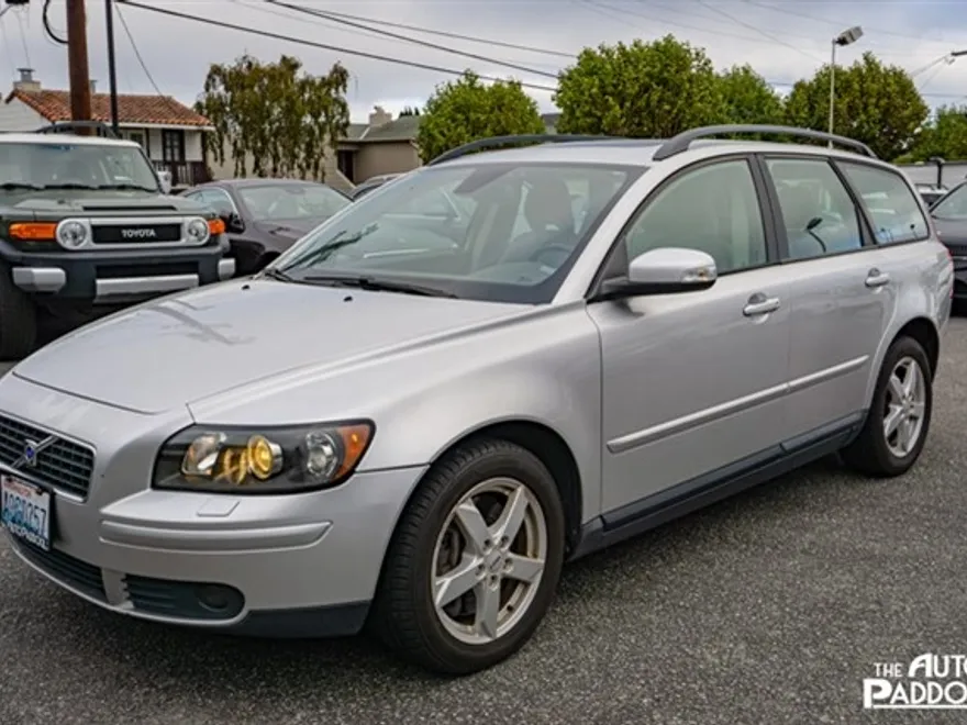 2007 Volvo V50 T5 AWD photo 1