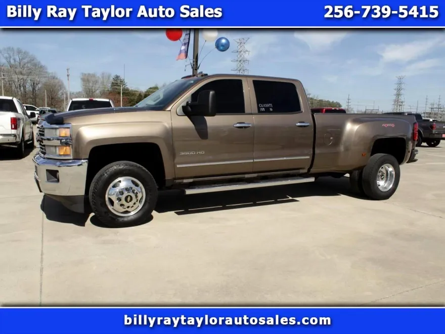 2015 Chevrolet Silverado 3500HD LTZ photo 1