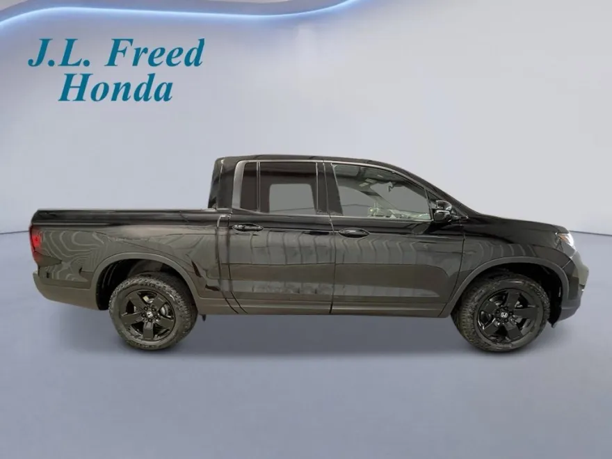 2026 Honda Ridgeline Black Edition photo 1