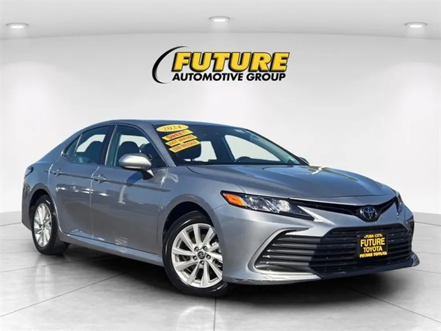 2024 Toyota Camry LE photo 1