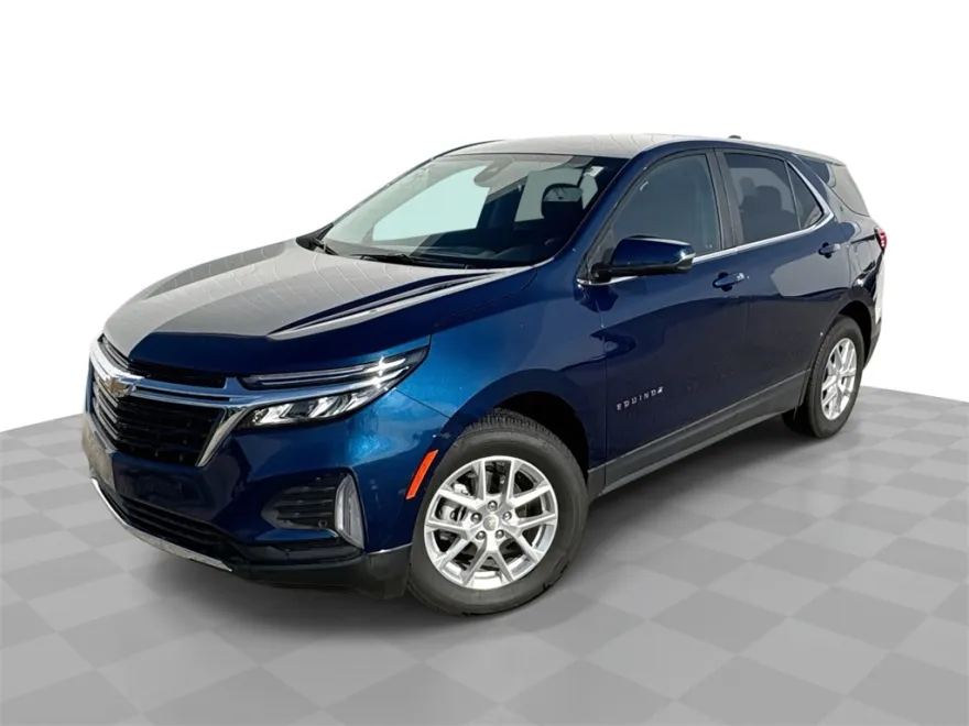 2022 Chevrolet Equinox LT photo 1