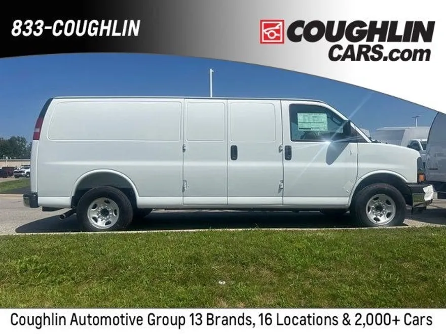 2025 Chevrolet Express Cargo 3500 photo 1