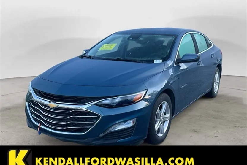 2024 Chevrolet Malibu 1LT photo 1