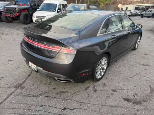 2015 Lincoln MKZ Hybrid photo 4