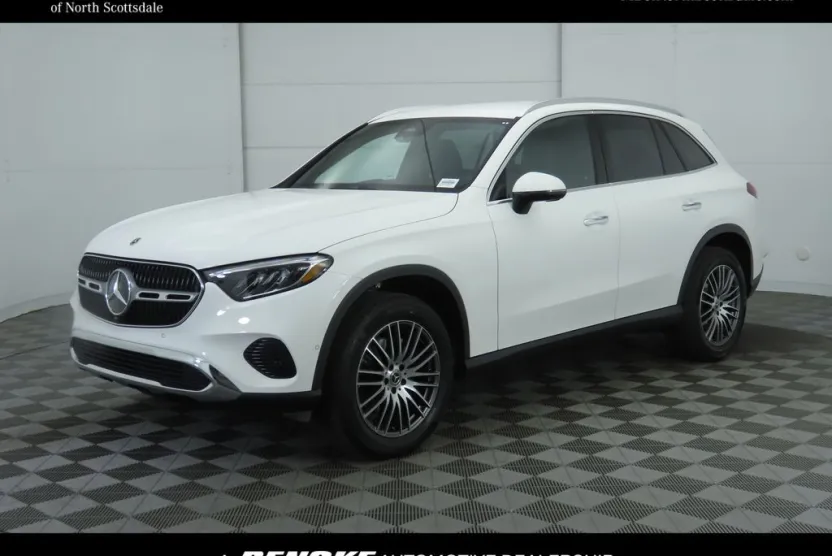 2025 Mercedes Benz GLC 300 photo 1
