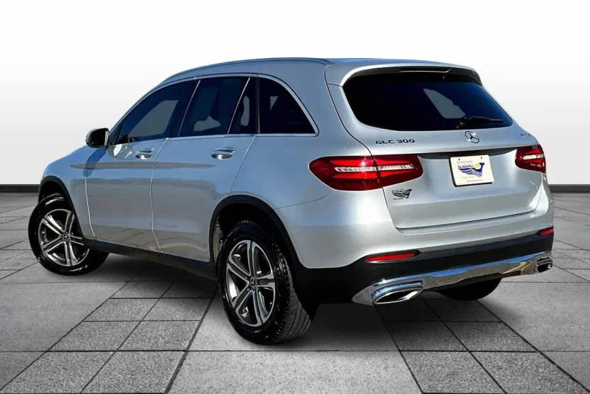 2018 Mercedes Benz GLC 300 photo 1
