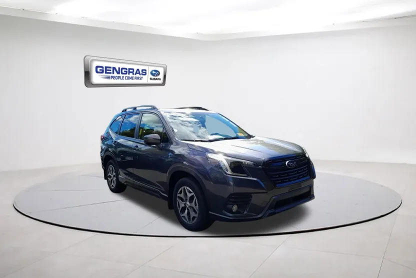 2022 Subaru Forester Premium photo 1