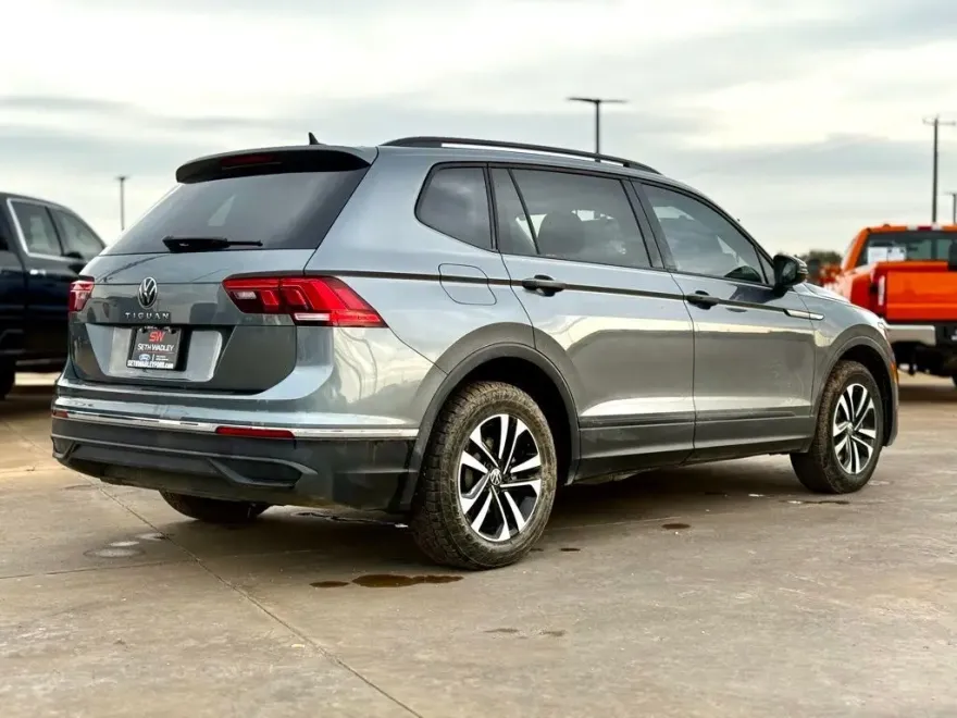 2023 Volkswagen Tiguan S photo 1