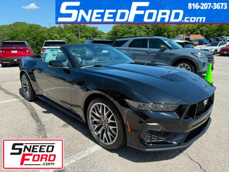 2025 Ford Mustang GT Premium Convertible photo 1