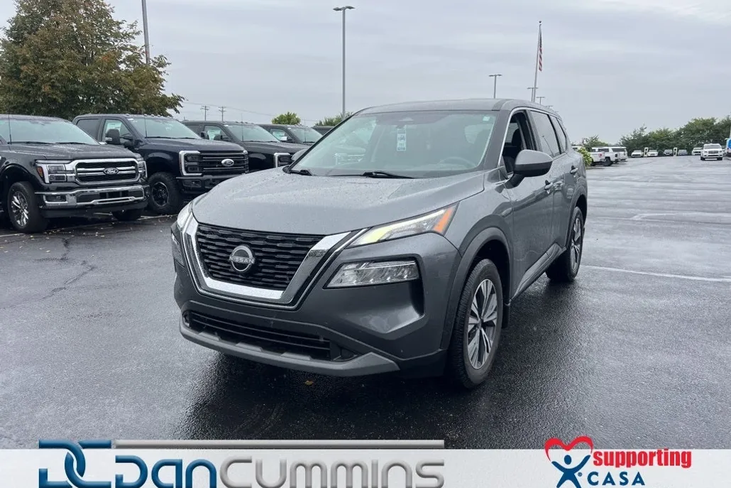 2023 Nissan Rogue SV photo 1