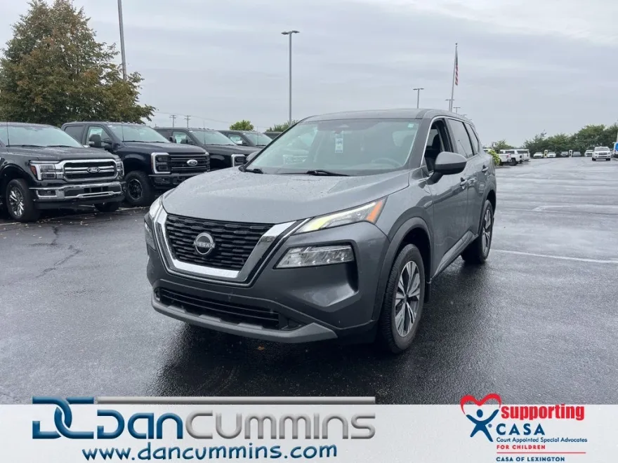2023 Nissan Rogue SV photo 1