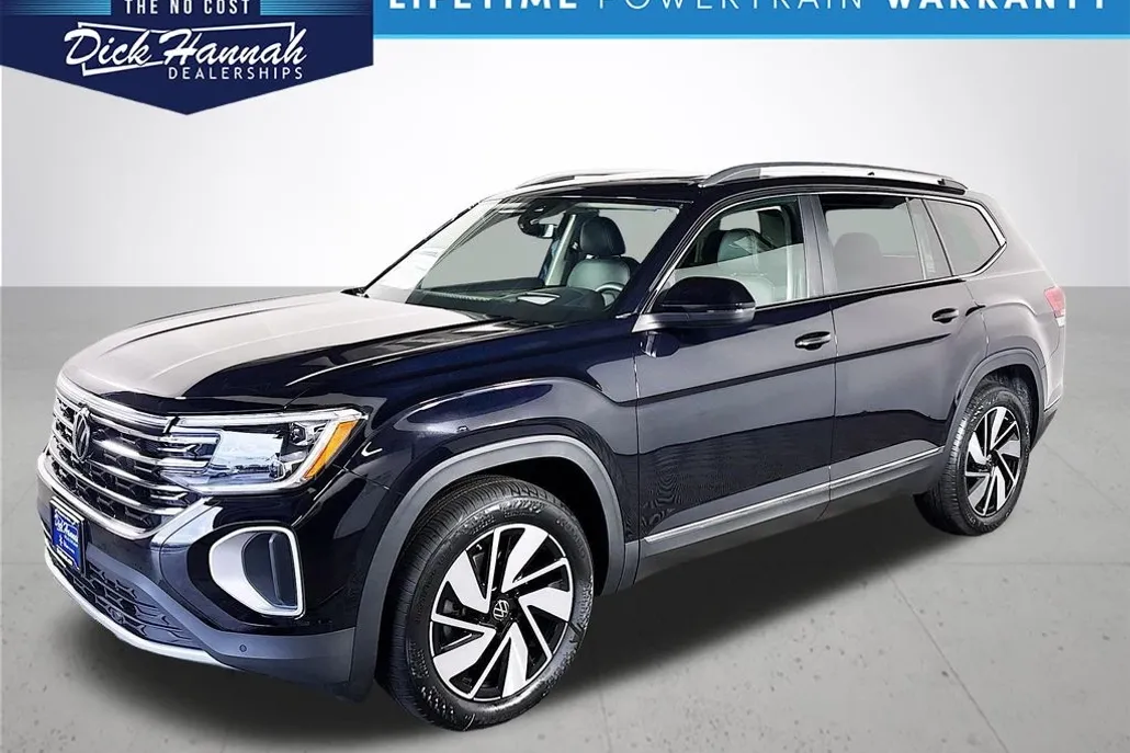 2025 Volkswagen Atlas SEL photo 1