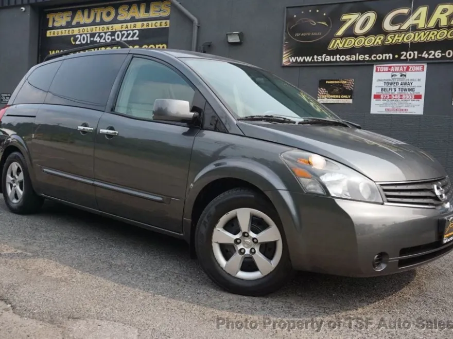 2009 Nissan Quest S photo 1