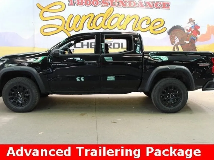 2023 Chevrolet Colorado Trail Boss photo 1